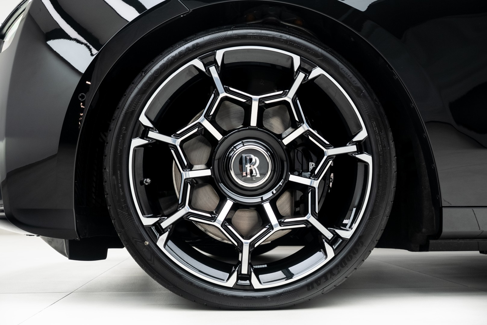 2026 ROLLS ROYCE GHOST | BLACK BADGE | GCC | MAIN DEALER WARRANTY & SERVICE | FULL OPTION